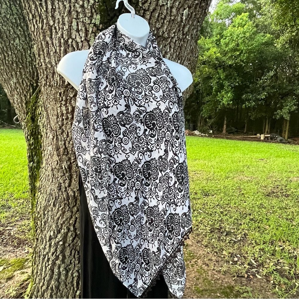 MICKEY MOUSE DISNEY TASSLE PAISLEY FLORIDA DISNEYLAND SCARF 29” by 81”
